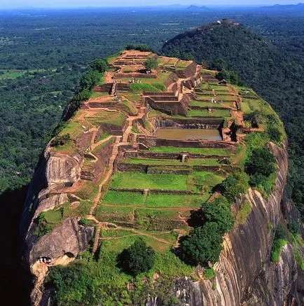 -Cetate Palatul Sigiriya, Sri Lanka (27 poze)