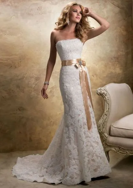 Lace сватбена рокля - в мрежата на щастието