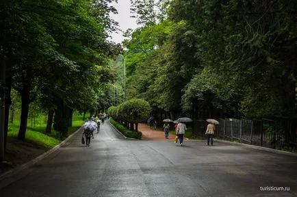 Kislovodsk Resort Park, obiectivele turistice ale parcului inferior