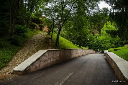 Kislovodsk Resort Park, obiectivele turistice ale parcului inferior