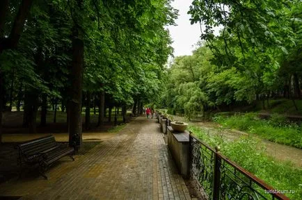 Kislovodsk Resort Park, obiectivele turistice ale parcului inferior