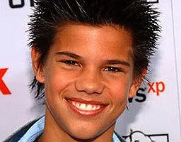 Unele fapte despre Taylor Lautner