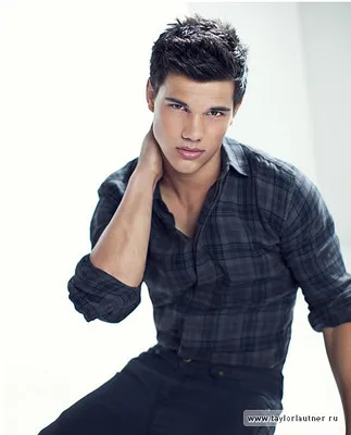 Unele fapte despre Taylor Lautner