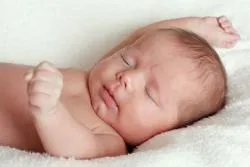 Новородено бебе стенания