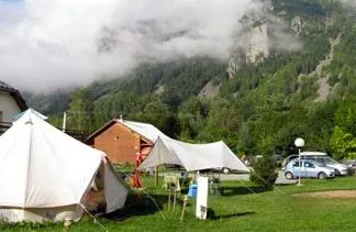 Cort sau Tent turistic