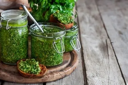 Petrezselyem télen szeretnék készíteni a friss, tartsa az íz a pot recept lé zöldek köze