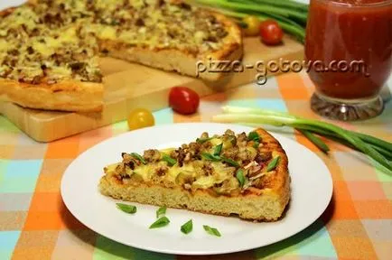 Pizza cu carne tocată - reteta cu fotografii