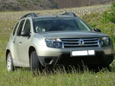 Comentarii de top ale proprietarilor Renault Duster (Reno Daster) cu fotografie