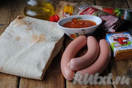 Рецепта Колбаси в питка - рецепти със снимки