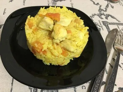 Rice pilaf paradicsommal és csirke recept egy fotó