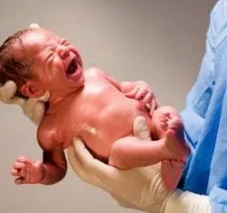 Trauma la naștere cap neonatale, simptome și tratament