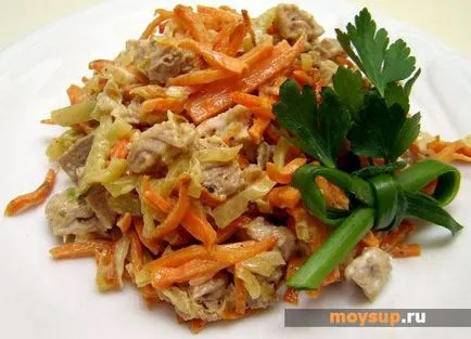 salata copioasă „Obzhorka“ cu carne de pui