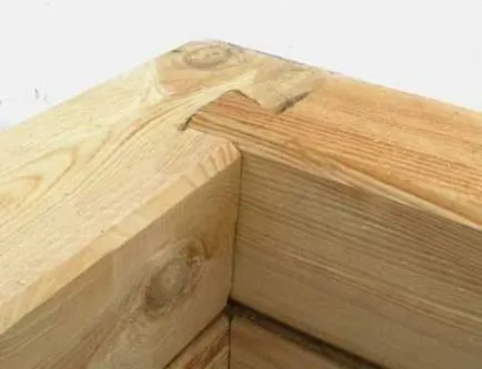 Свържете дървени греди и трупи - различни видове и начини за присъединяване в строителството - лесно нещо
