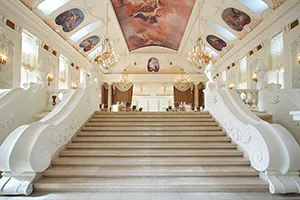 Esküvői városon kívül a budapesti, az esküvő a külvárosban - Peterhof jellegű