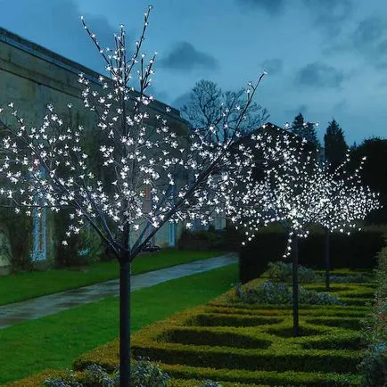 LED fák - a legjobb nyaralás dekoráció