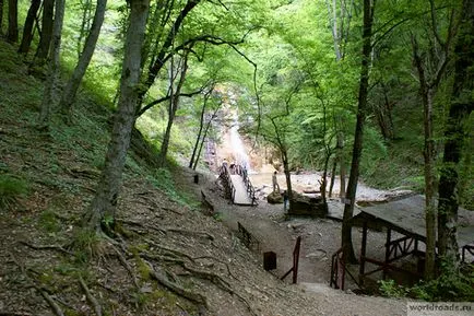 Teshebskie Vízesések csipke, a világ útjain