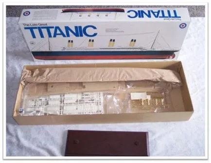 Titanic „pe masa, anatomie - Titanic