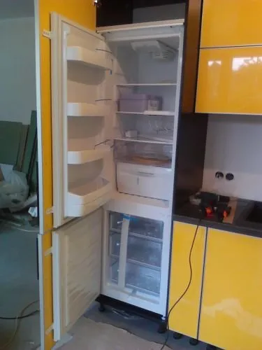 Инсталация за вграждане хладилник