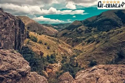 A bélrendszer és a hegyi tó Panagia (Krím), - a leírás fotókkal