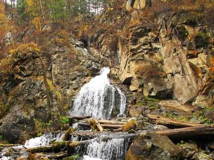 Kamyshlinsky водопад, пътешественик