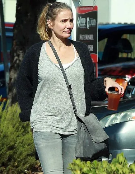 Cameron Diaz elrejti az arcát, miután plasztikai