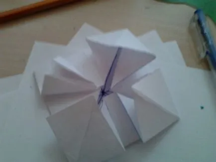 Kusudama (класически) е най-лесният за начинаещи, господари на страната