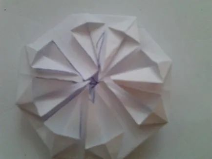 Kusudama (clasic) este cel mai usor pentru incepatori, de masterat ale țării