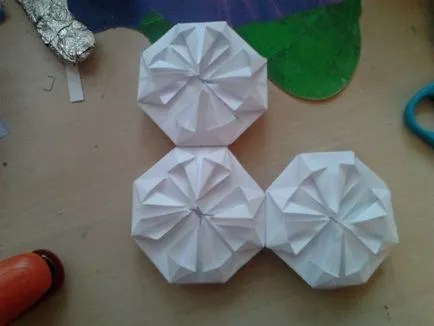 Kusudama (klasszikus) a legkönnyebb kezdőknek, mesterek az ország