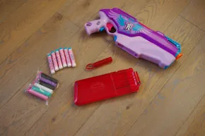pistol de jucărie pentru copii cu pelete