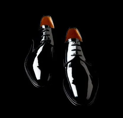 pantofi din piele de brevet pentru bărbați