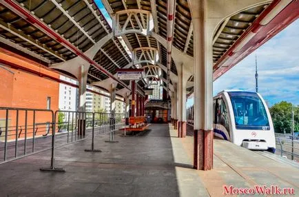 Moszkva egysínű - séta a metró