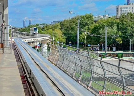 Moszkva egysínű - séta a metró