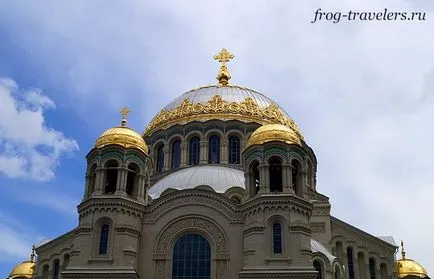 Свети Никола Катедралата Военноморска в Кронщат - главния храм на българския военноморски флот