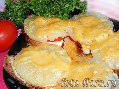 cotlet de porc cu ananas și brânză - delicios! preparate din carne pe masa de vacanță