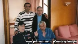 Уорд Дядо Хасан избягал в България