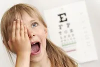 Szemészeti gyermekeknek, asztalitenisz Orlova szemész, hogy ellenőrizze a szemét a gyermek 3 éves