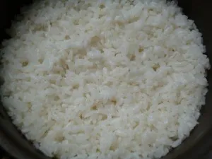 Ронлив ориз гарнитура за суши