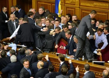 Putyin kifejtette verekedés a parlamentben - Politicus