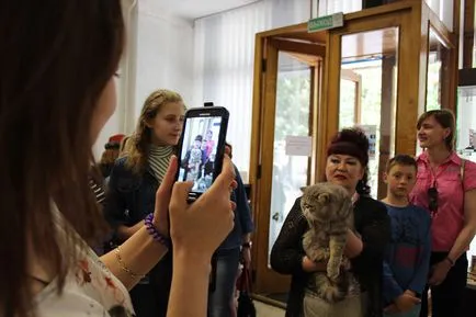 Cat crema societății au adunat în Bobruisk Exhibition Hall, Bobruisk