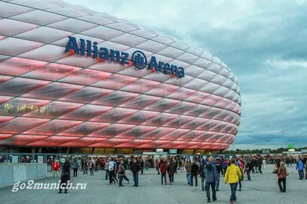 Stadion - Allianz Arena - München - Bajorország fő futballpálya, menni Münchenbe