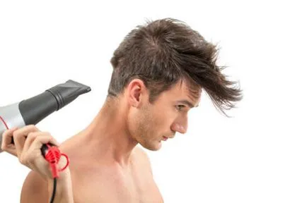 Hajápoló férfiaknak fenntartani az egészséges haj titka