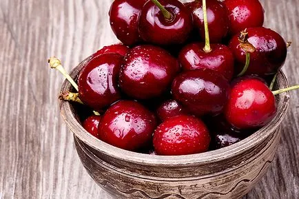 Totul despre Cherry beneficii, daune, calorii, si mai mult - totul despre alimentele pe care le mancam tot