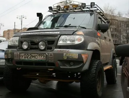 Tetőcsomagtartó az UAZ Patriot típusú és specifikációk