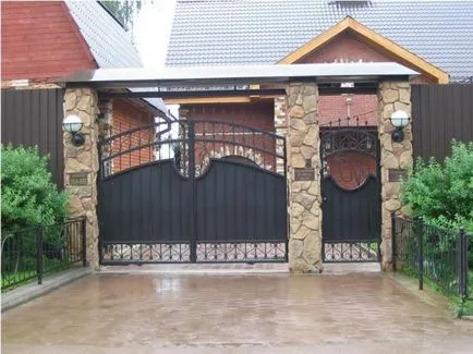 A design a kapu és a kapu használt kerttervezés, vezető ajtó