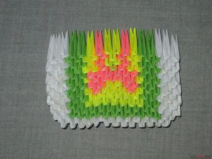 Acest atelier va învăța cum să facă mâinile unei bărci origami modular