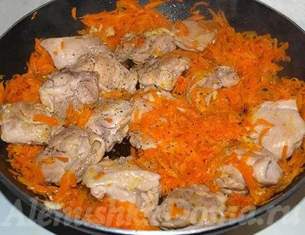 Пиле с моркови в сметанов сос, рецептата със снимка