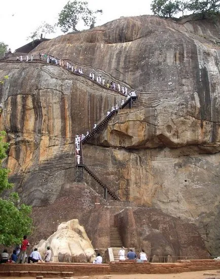 A Mount Sigiriya (sigiriya) vagy oroszlán szikla sziget Srí Lanka