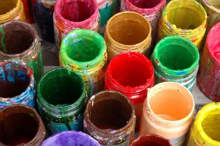 Hogyan keverjük festék színek és árnyalatok asztal