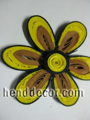 Cum sa faci un magnet pe frigider in tehnica quilling - decor Caleidoscop