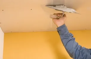Cum să spele cu spoială plafonul